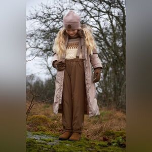 NWT. Mini A Ture Kids Wilas Outdoor Snow Pants, Wood Rose, Size 3y